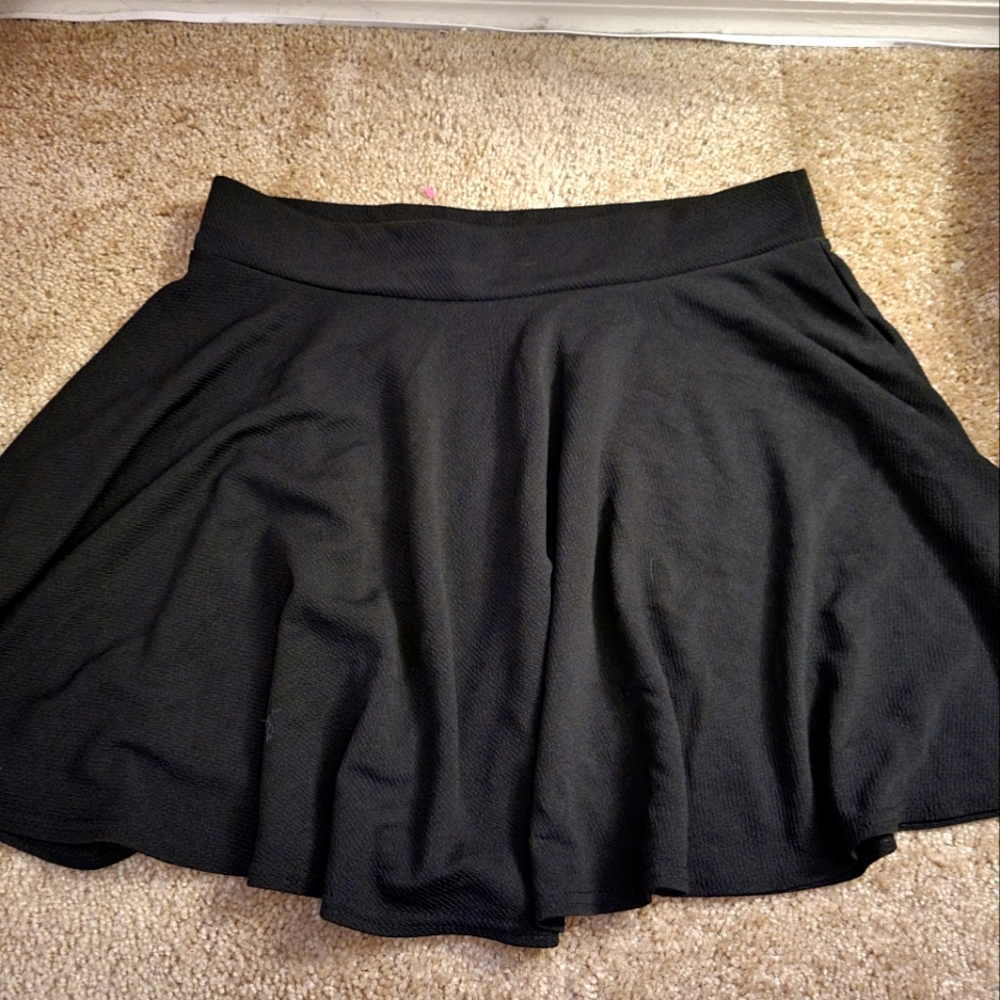 Black skater skirt